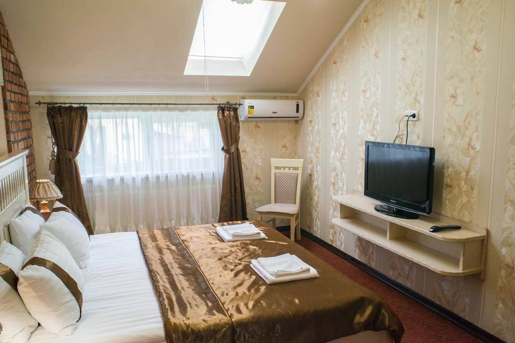 Sapsan Hotel Ternopil Room photo