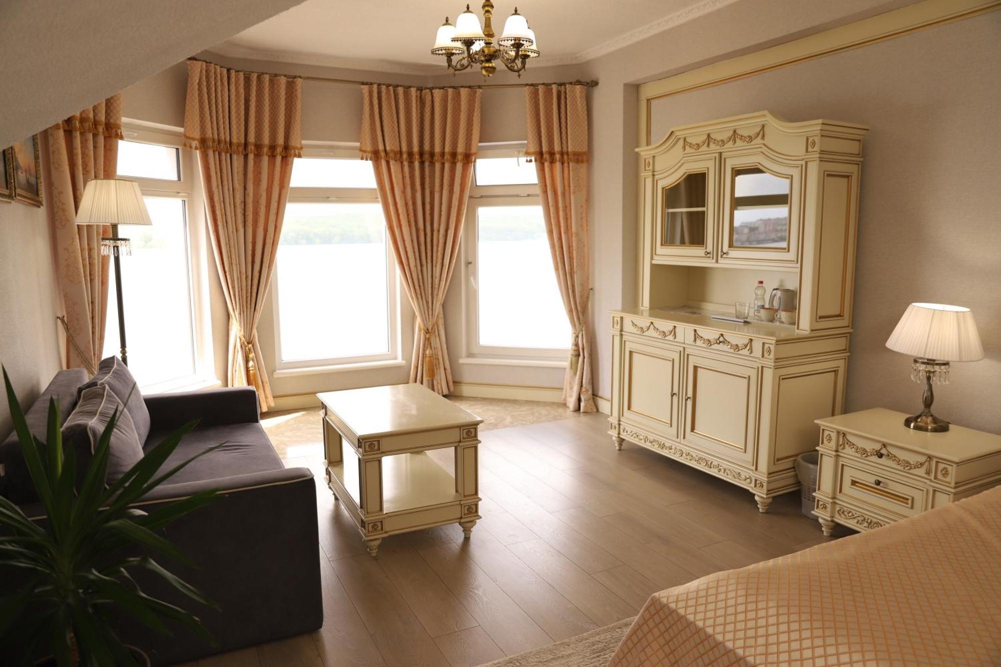Sapsan Hotel Ternopil Exterior photo